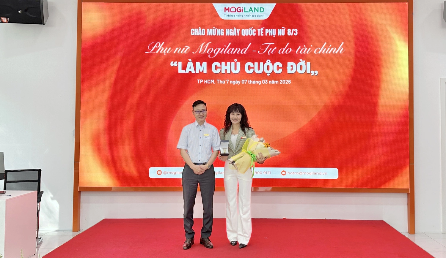 PHỤ NỮ MOGILAND